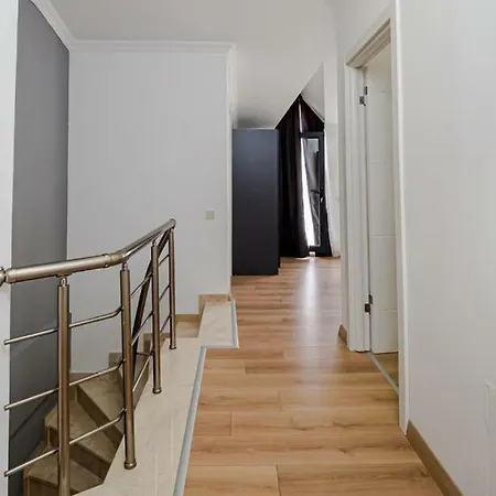 Mas Suites - Three Bedrooms Sisli Fully Furnished / Luca Istanbul